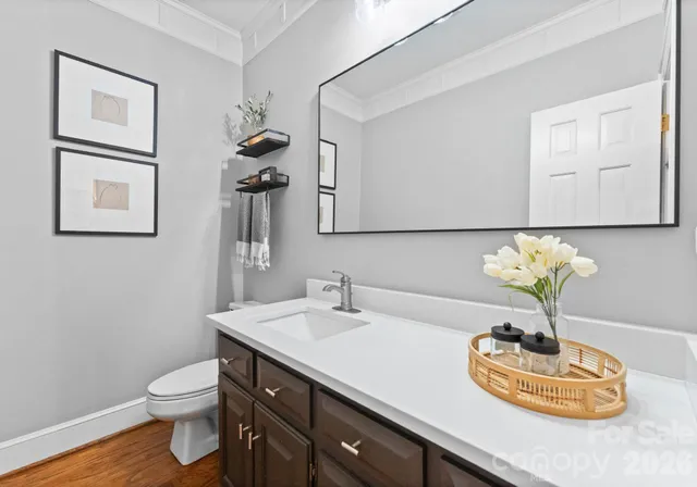 $1,049,000 | 9800 Chatham Oaks Trail, Charlotte, NC 28210