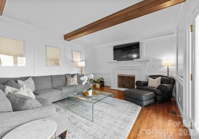 $1,049,000 | 9800 Chatham Oaks Trail, Charlotte, NC 28210