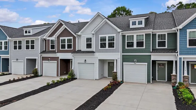 $209,990 | 542 West Norvell Court, Spartanburg, SC 29307