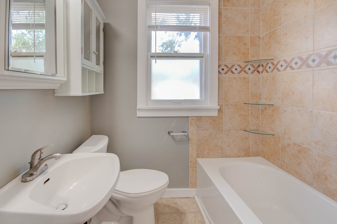 2211 Jersey Ridge Road Davenport, IA 52803 - Photo 17 of 30 Gallery Image 17
