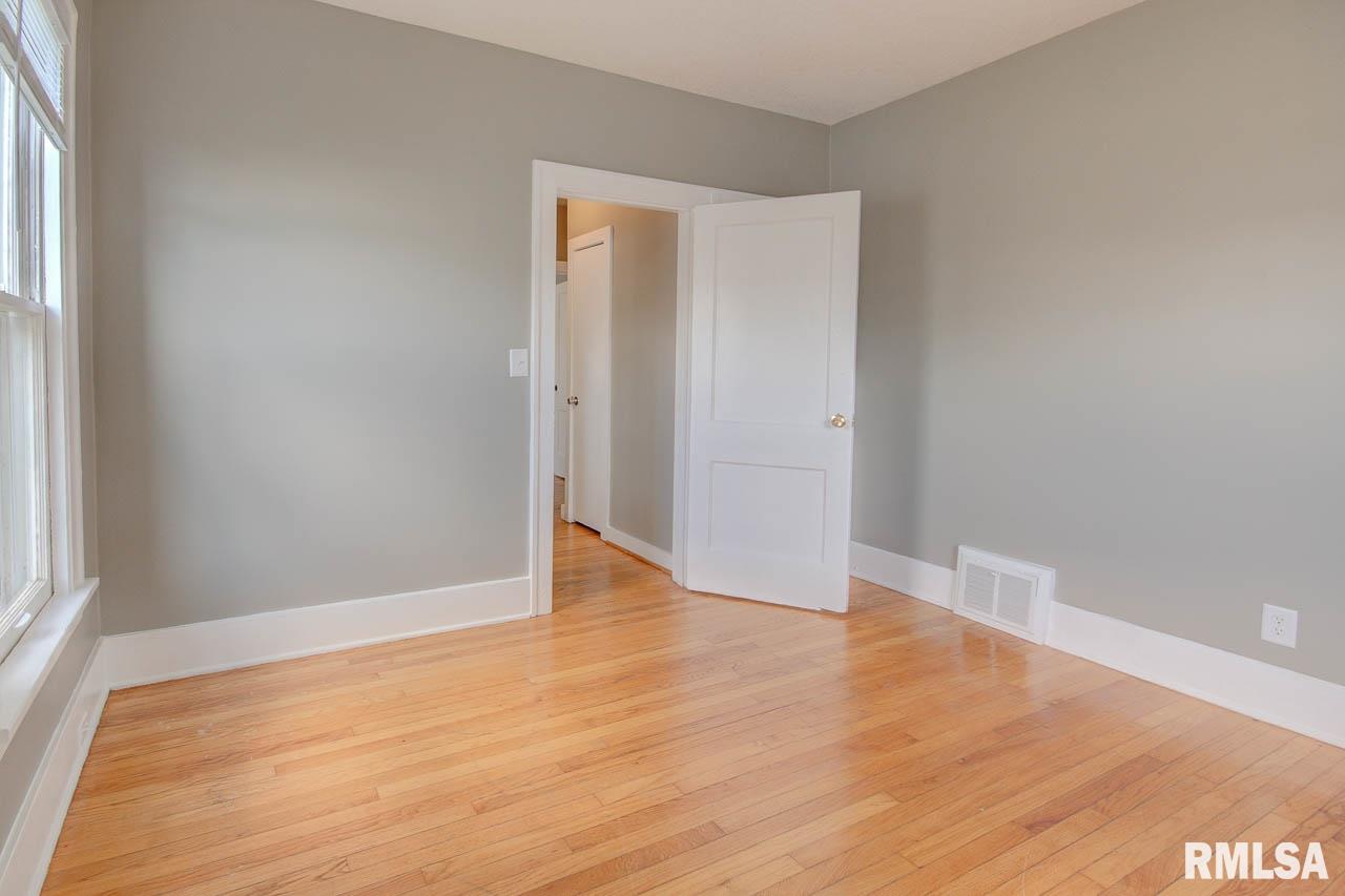 2211 Jersey Ridge Road Davenport, IA 52803 - Photo 20 of 30 Gallery Image 20