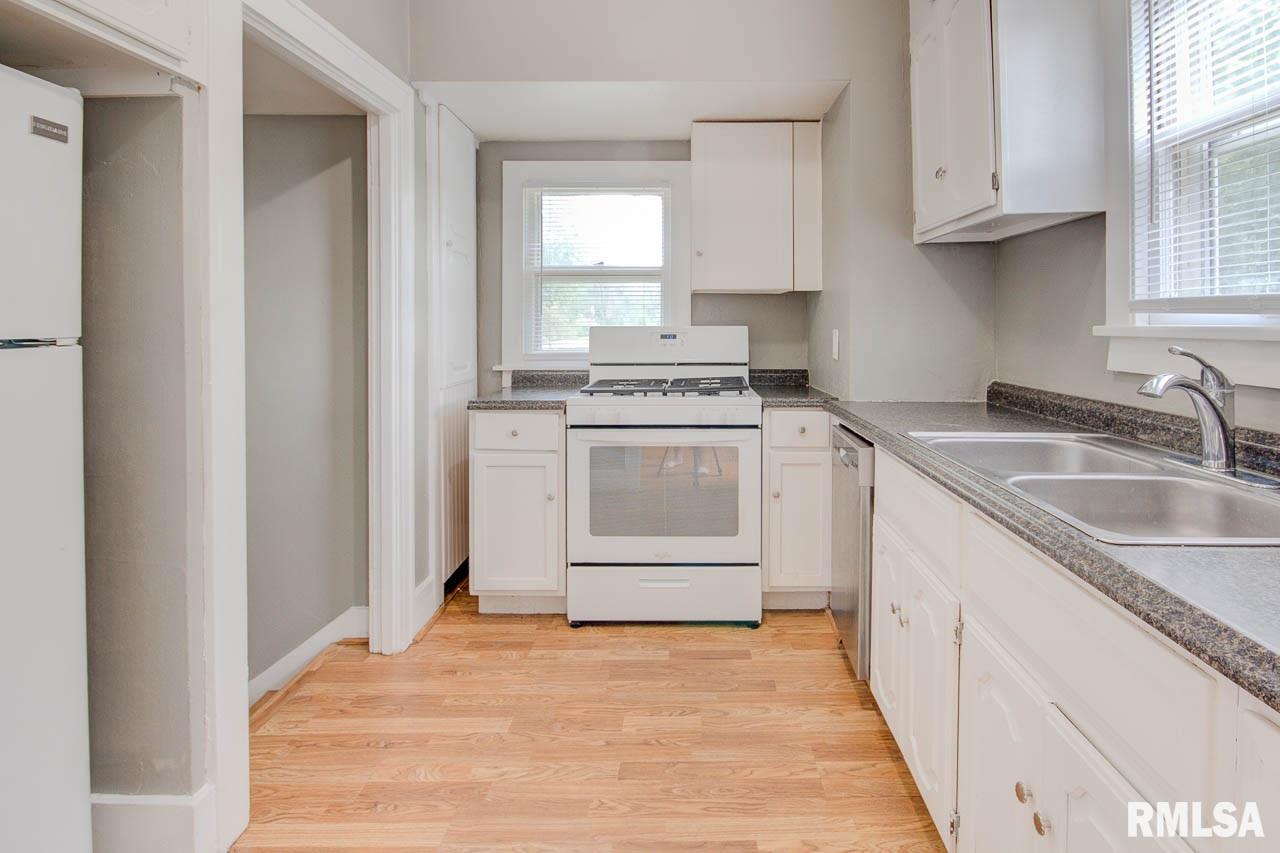 2211 Jersey Ridge Road Davenport, IA 52803 - Photo 21 of 30 Gallery Image 21