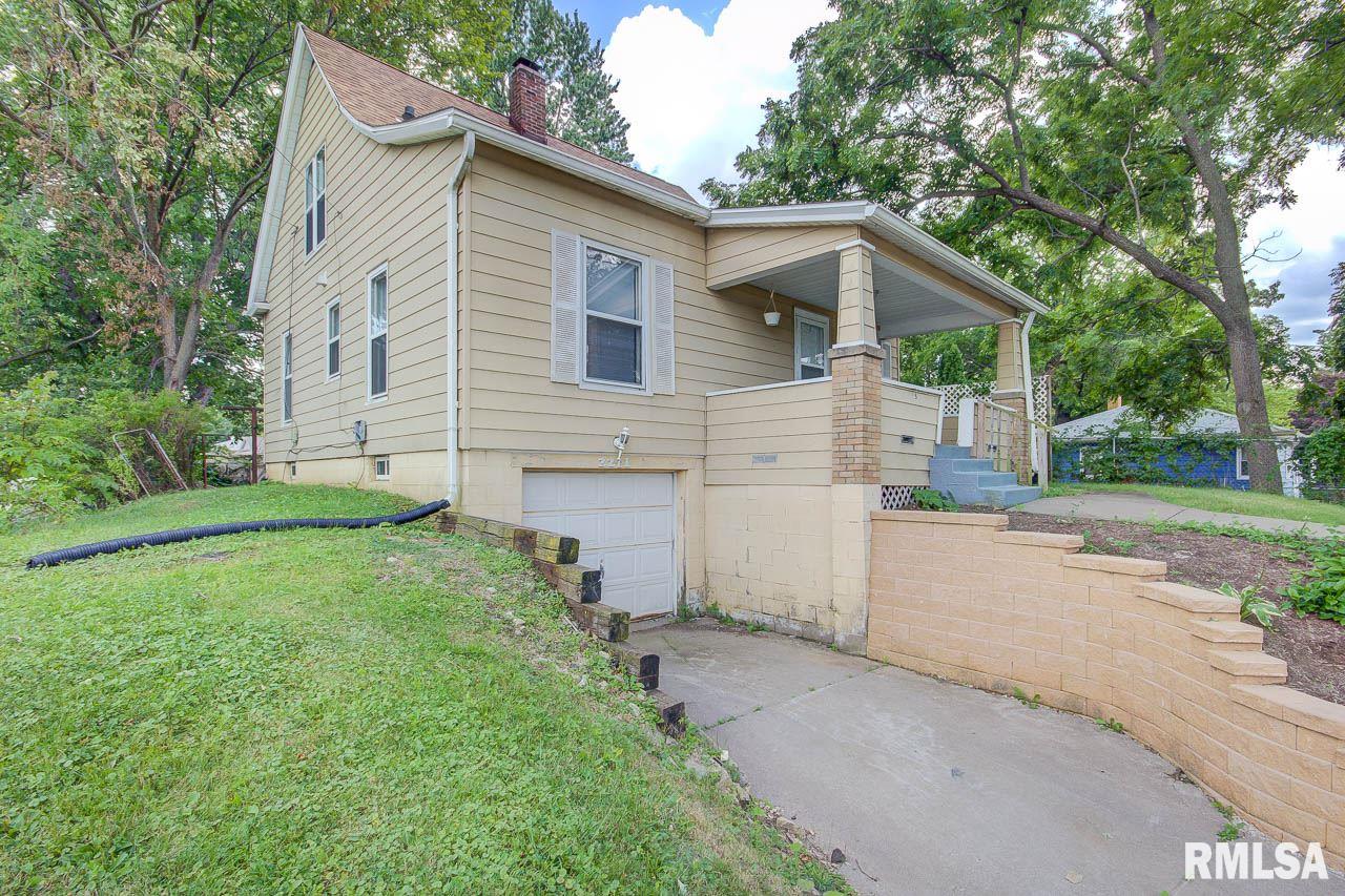 2211 Jersey Ridge Road Davenport, IA 52803 - Photo 6 of 30 Gallery Image 6