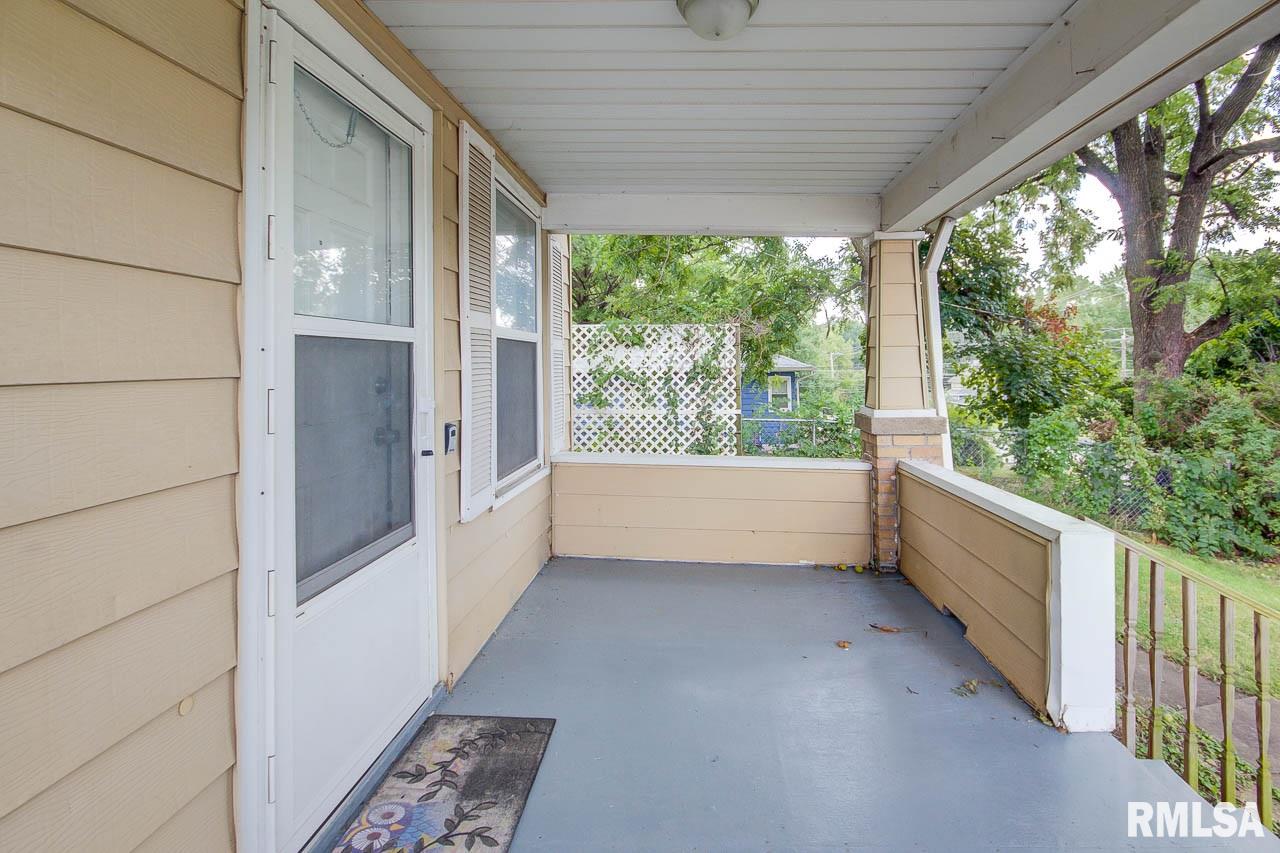2211 Jersey Ridge Road Davenport, IA 52803 - Photo 7 of 30 Gallery Image 7