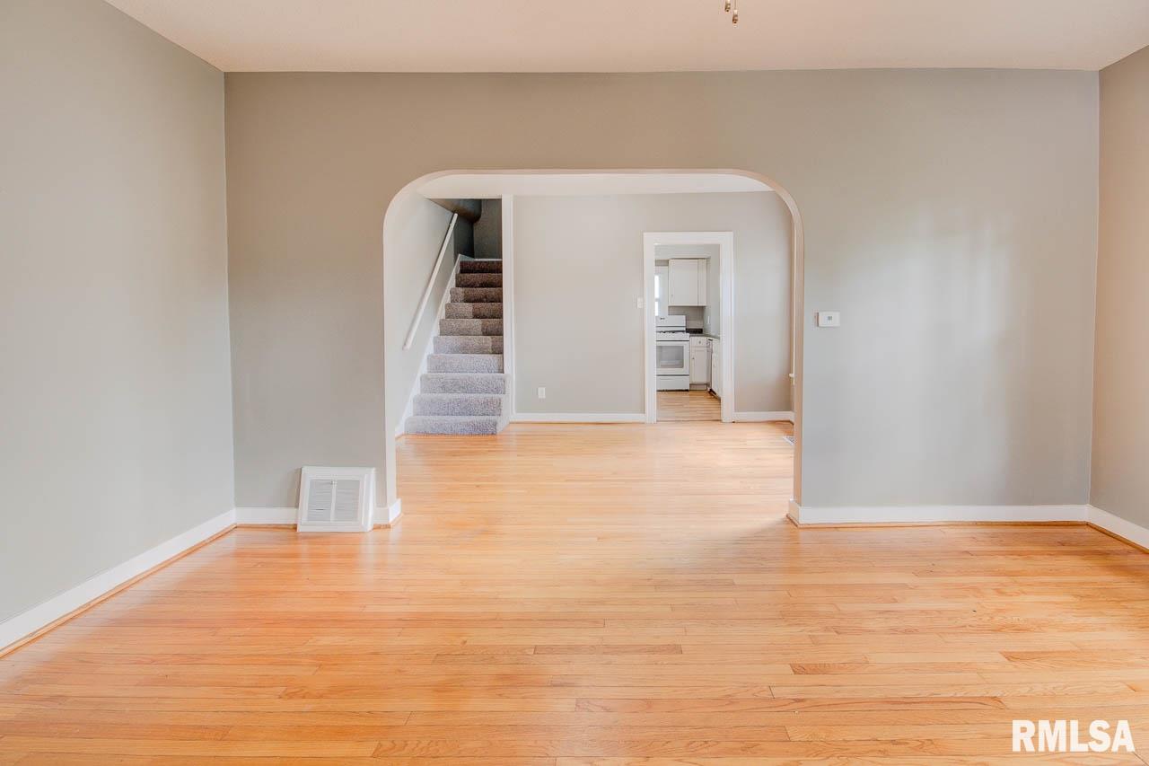2211 Jersey Ridge Road Davenport, IA 52803 - Photo 8 of 30 Gallery Image 8