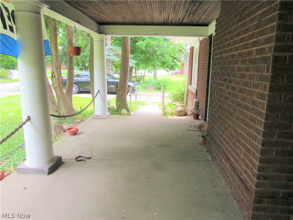 1009 Copley Road Akron, OH 44320 - Photo 33 of 34