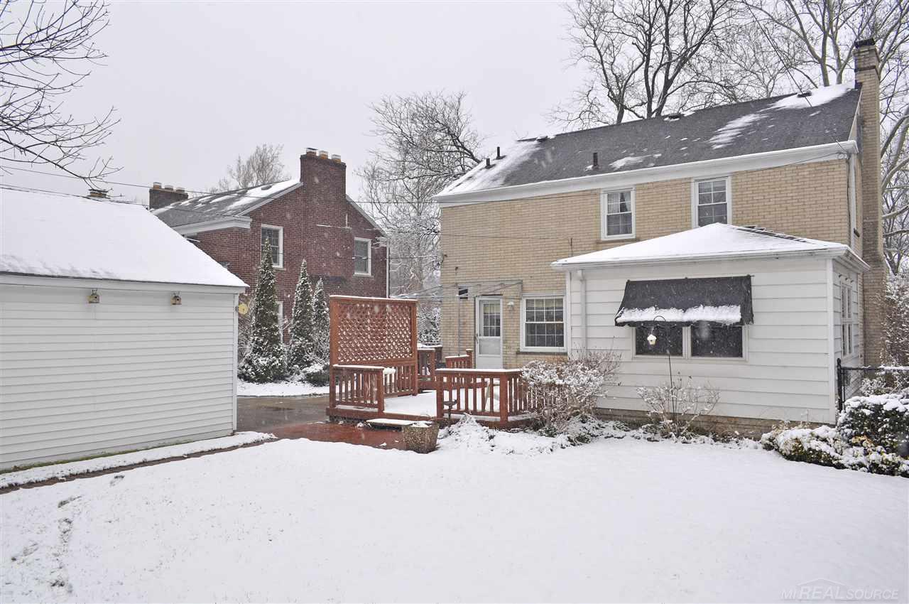 1565 Fairholme Road Grosse Pointe Woods, MI 48236 - Photo 25 of 25