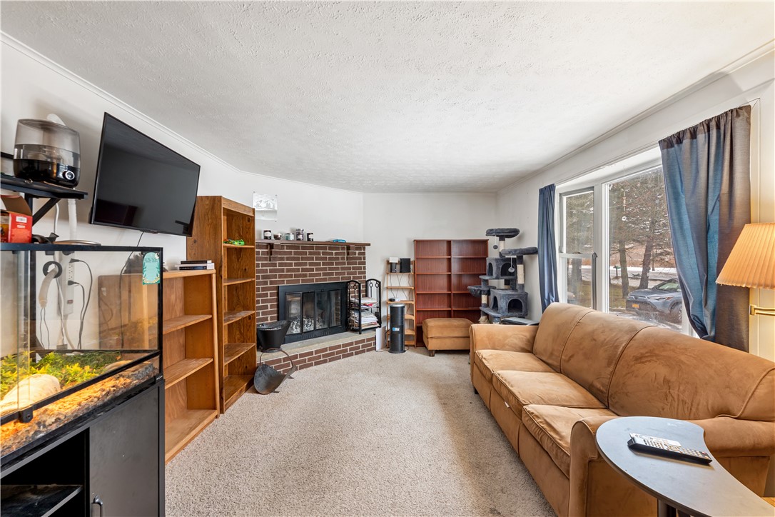 1043 Cork Road Victor, NY 14564 - Photo 15 of 28