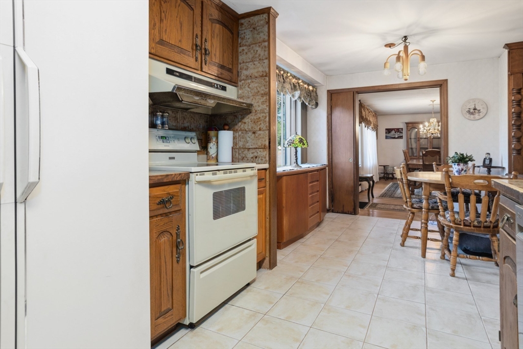 45 Bradford Road Peabody, MA 01960 - Photo 11 of 42