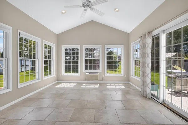 $549,900 | 2611 Heather Glen Circle, Bettendorf, IA 52722