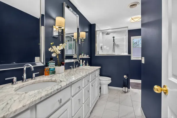 $549,900 | 2611 Heather Glen Circle, Bettendorf, IA 52722