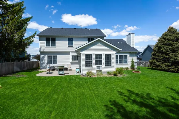$549,900 | 2611 Heather Glen Circle, Bettendorf, IA 52722