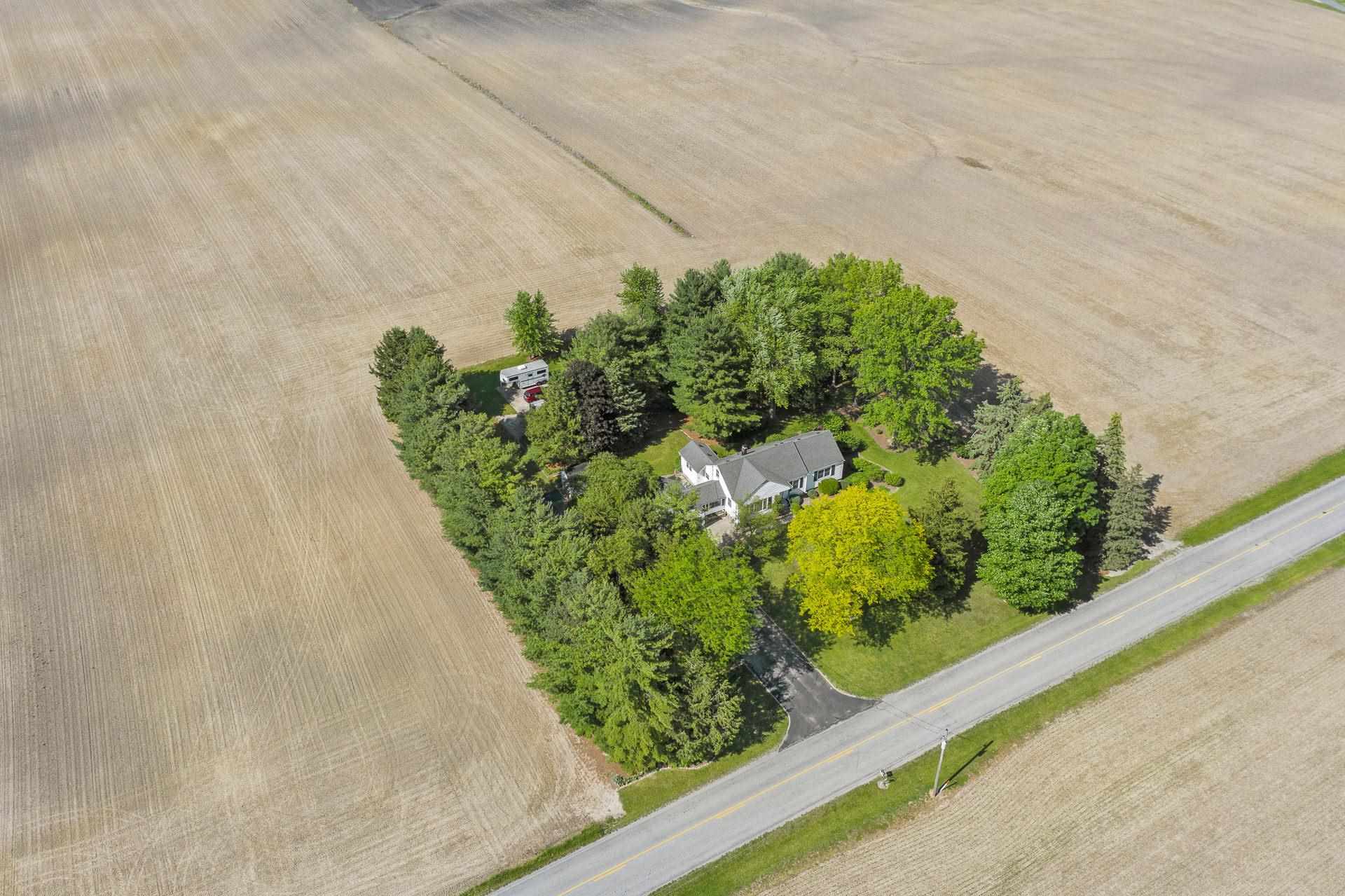 10406 West Cook Road Fort Wayne, IN 46818 - Photo 3 of 31