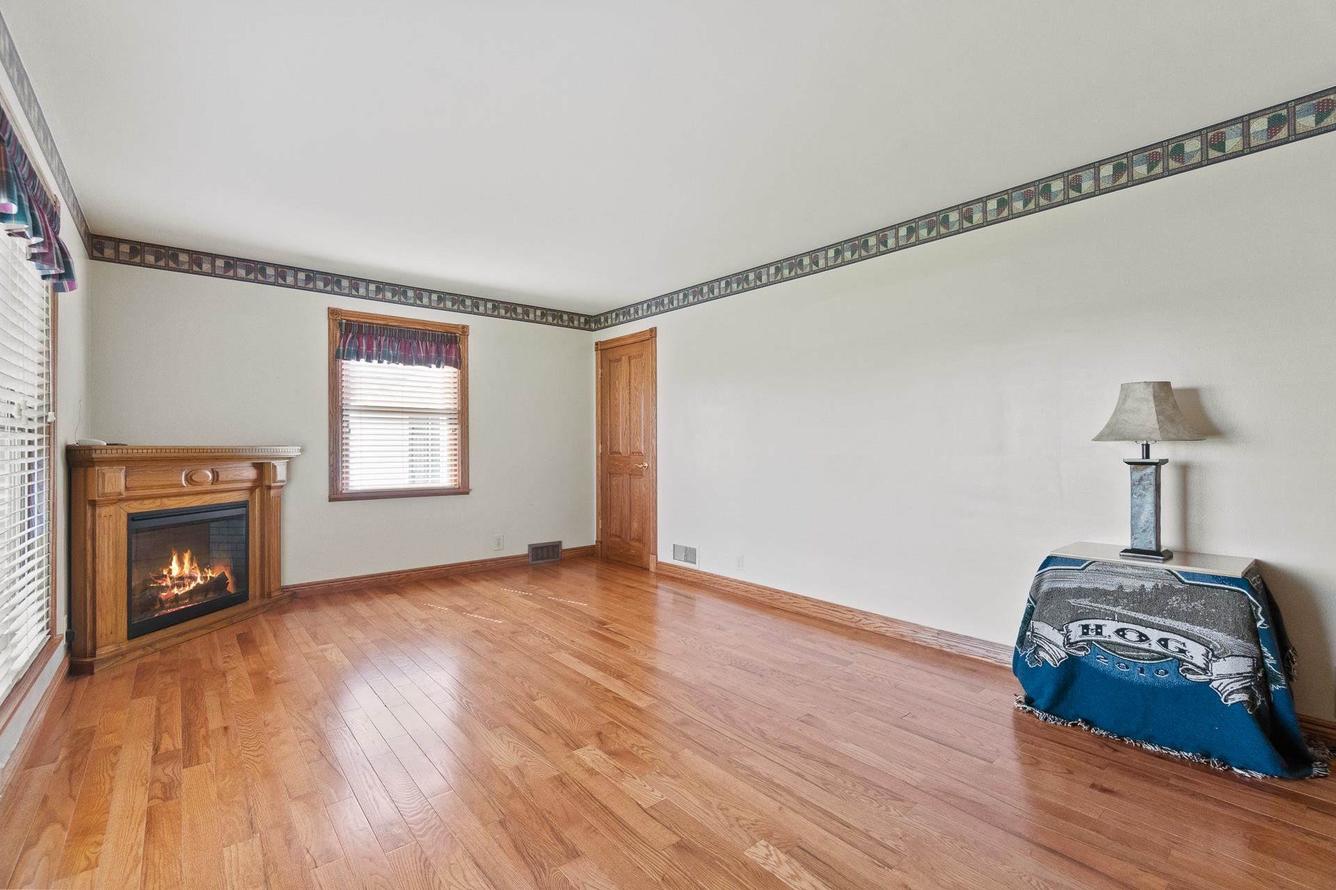 10406 West Cook Road Fort Wayne, IN 46818 - Photo 4 of 31
