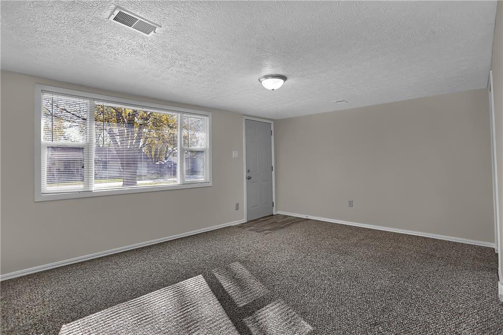 5322 Margate Road Indianapolis, IN 46221 - Photo 5 of 41 Gallery Image 5