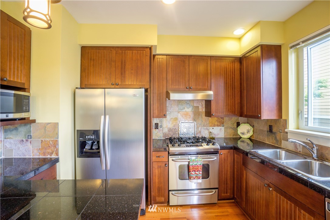 3016 Southwest Graham Street Seattle, WA 98126 - Photo 11 of 25 Gallery Image 11