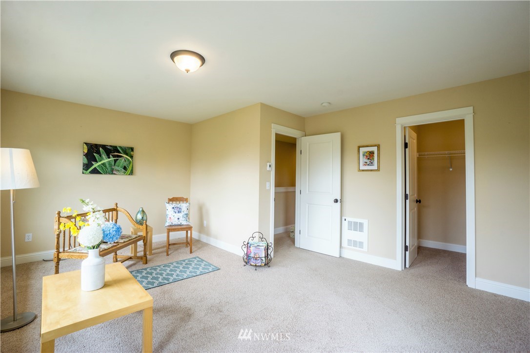 3016 Southwest Graham Street Seattle, WA 98126 - Photo 19 of 25 Gallery Image 19