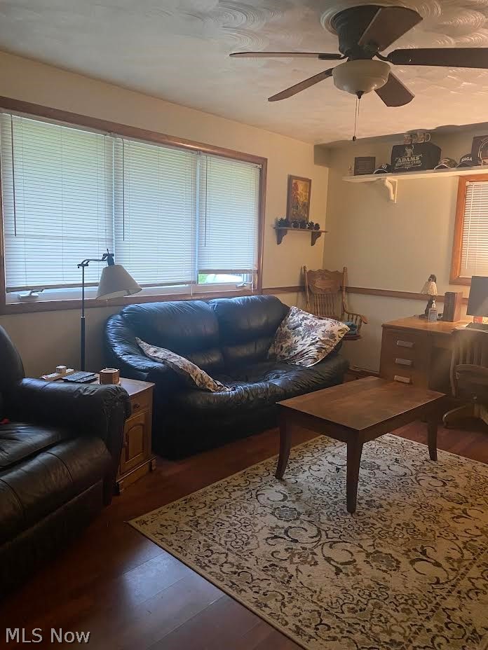 581 Warren Chapel Road Fleming, OH 45729 - Photo 3 of 35 Living Room