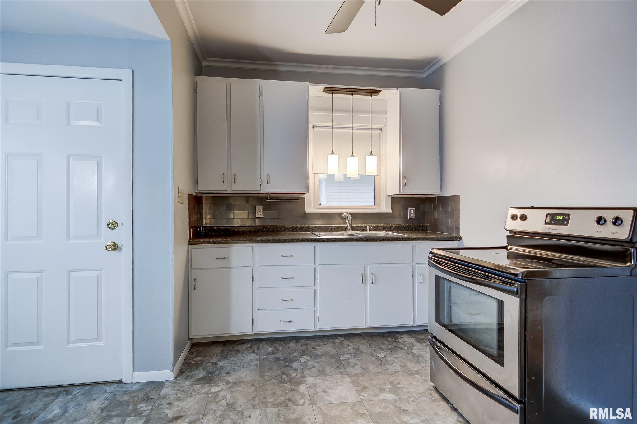1405 South Walnut Street Springfield, IL 62704 - Photo 15 of 28
