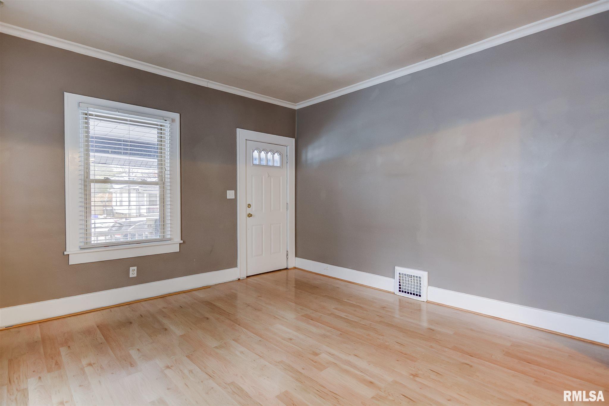 1405 South Walnut Street Springfield, IL 62704 - Photo 5 of 28