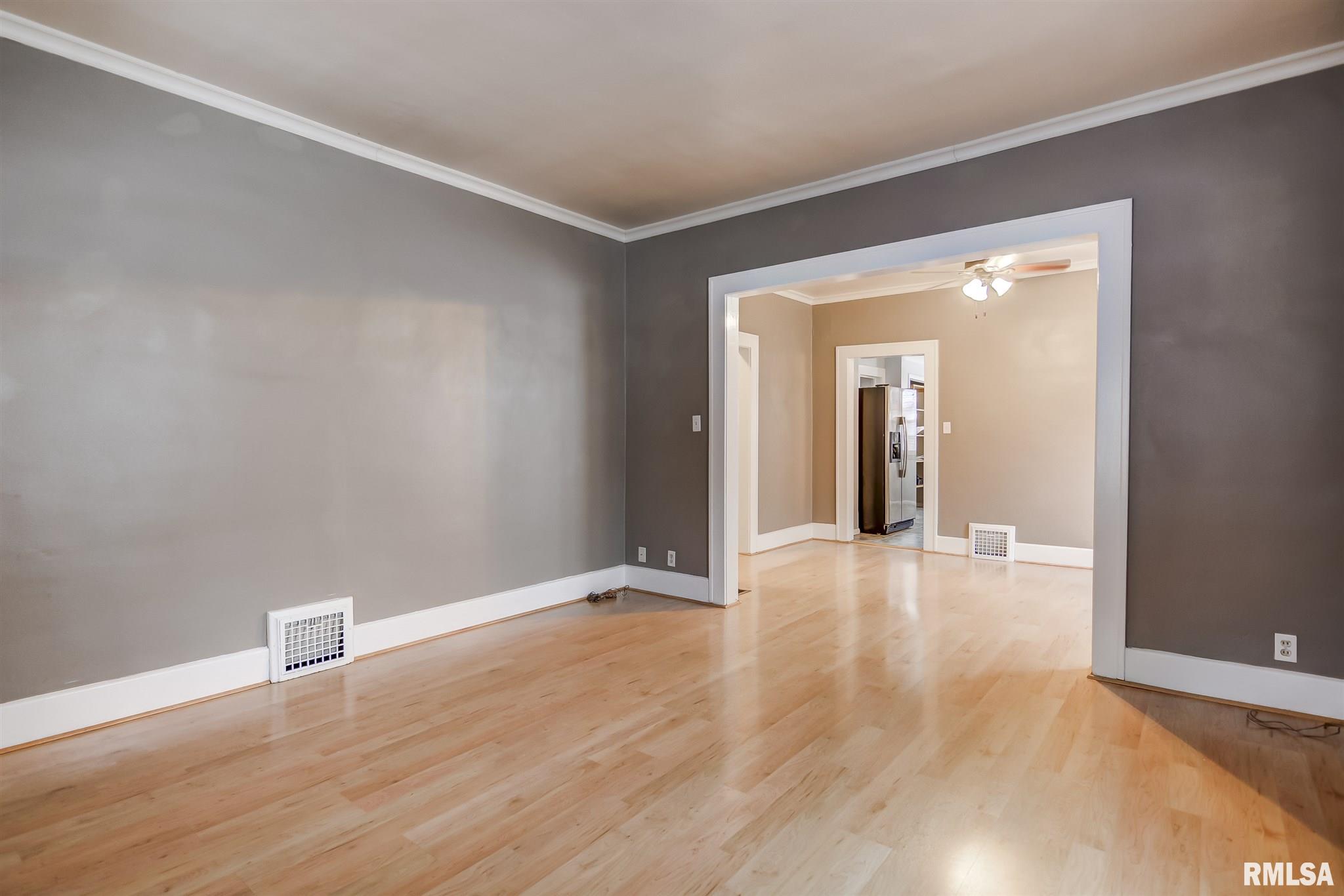 1405 South Walnut Street Springfield, IL 62704 - Photo 8 of 28