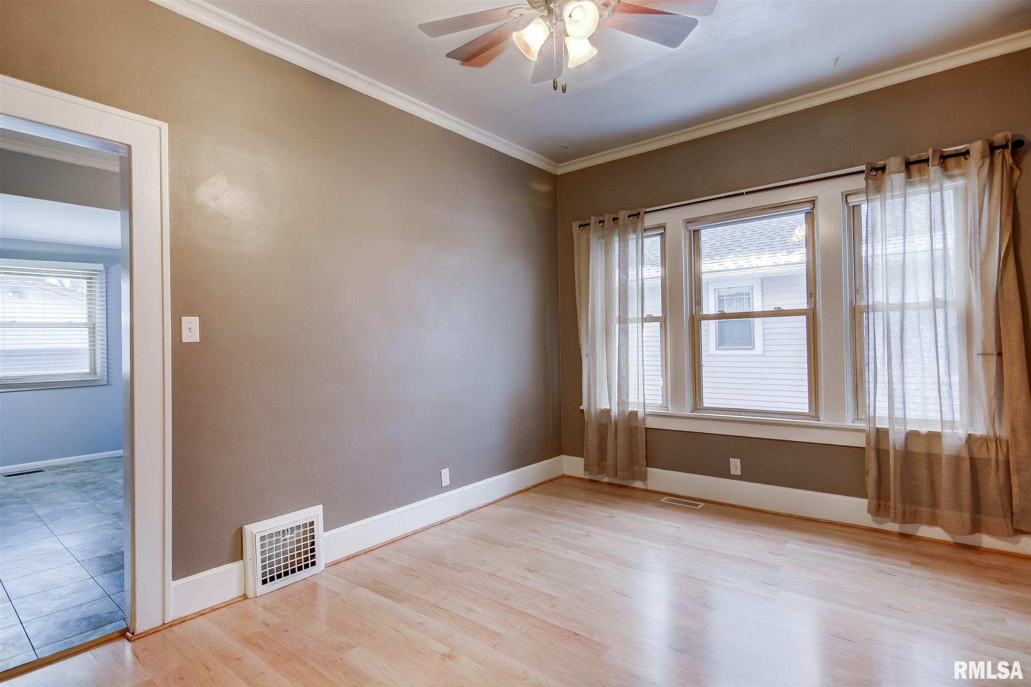 1405 South Walnut Street Springfield, IL 62704 - Photo 9 of 28