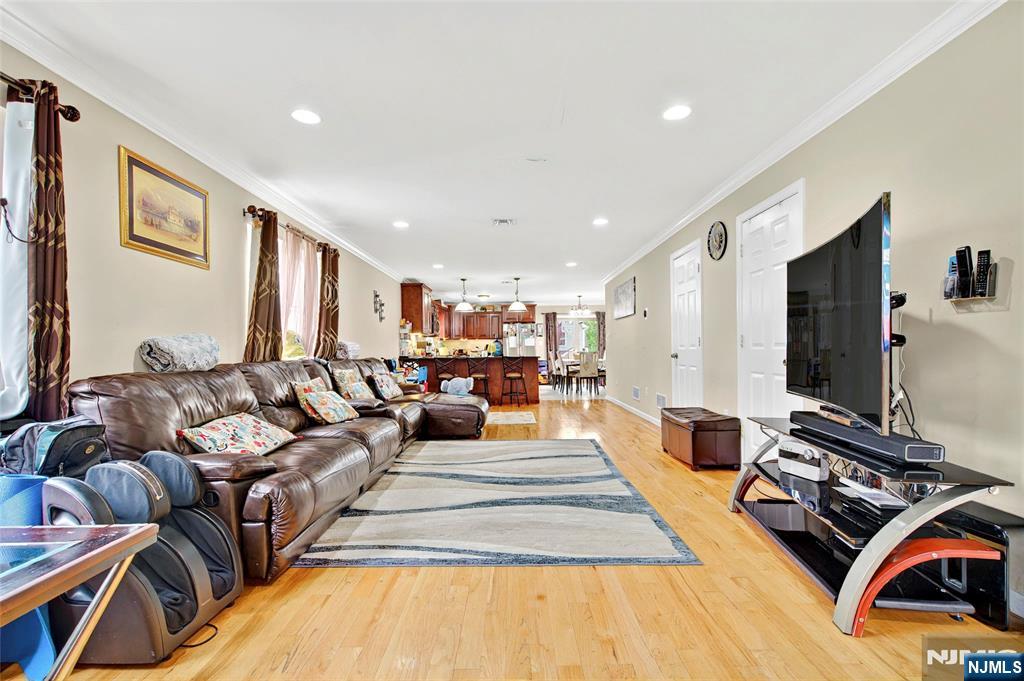 286 James Street Hackensack, NJ 07601 - Photo 9 of 50