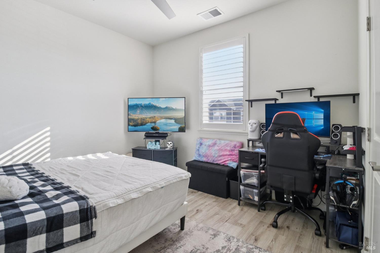 1606 Winterberry Lane Rohnert Park, CA 94928 - Photo 27 of 42