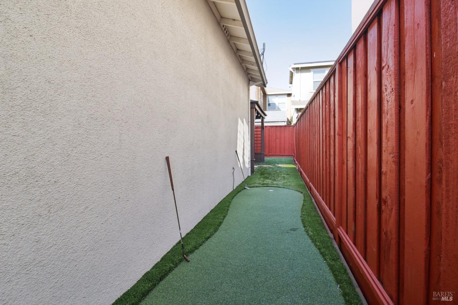 1606 Winterberry Lane Rohnert Park, CA 94928 - Photo 35 of 42