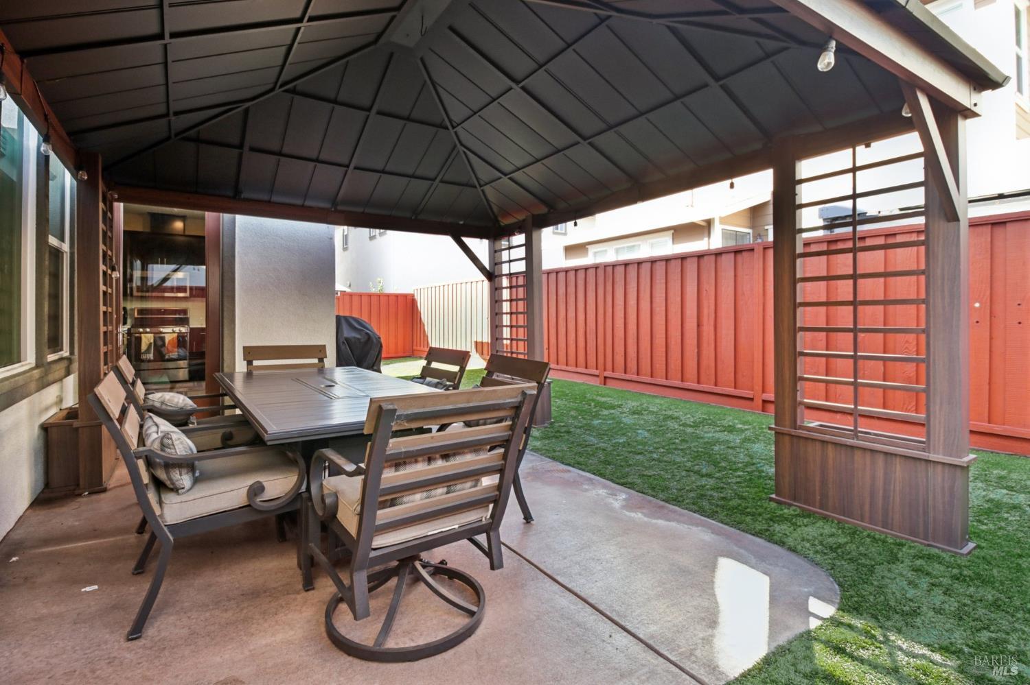 1606 Winterberry Lane Rohnert Park, CA 94928 - Photo 36 of 42