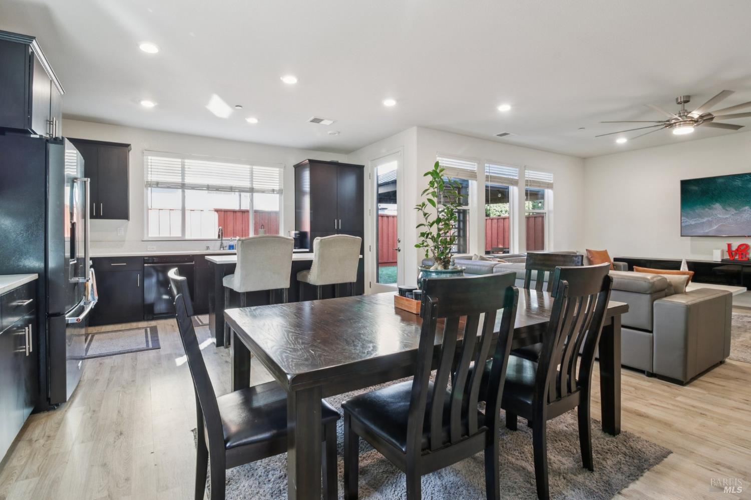 1606 Winterberry Lane Rohnert Park, CA 94928 - Photo 9 of 42