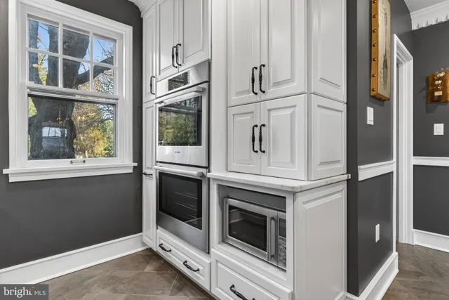 $650,000 | 5533 North Front Street, Harrisburg, PA 17110