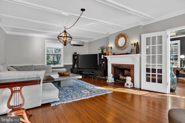 $650,000 | 5533 North Front Street, Harrisburg, PA 17110