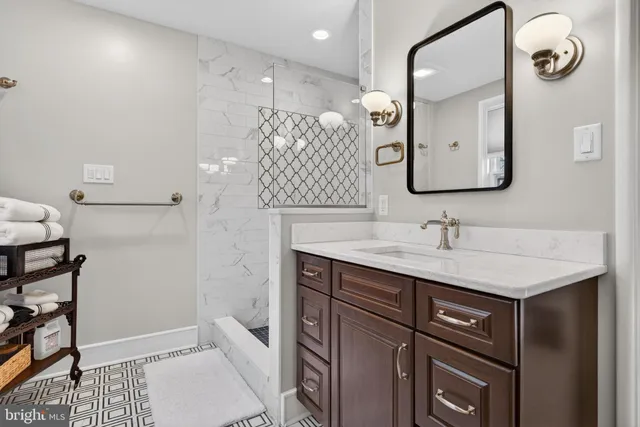 $650,000 | 5533 North Front Street, Harrisburg, PA 17110