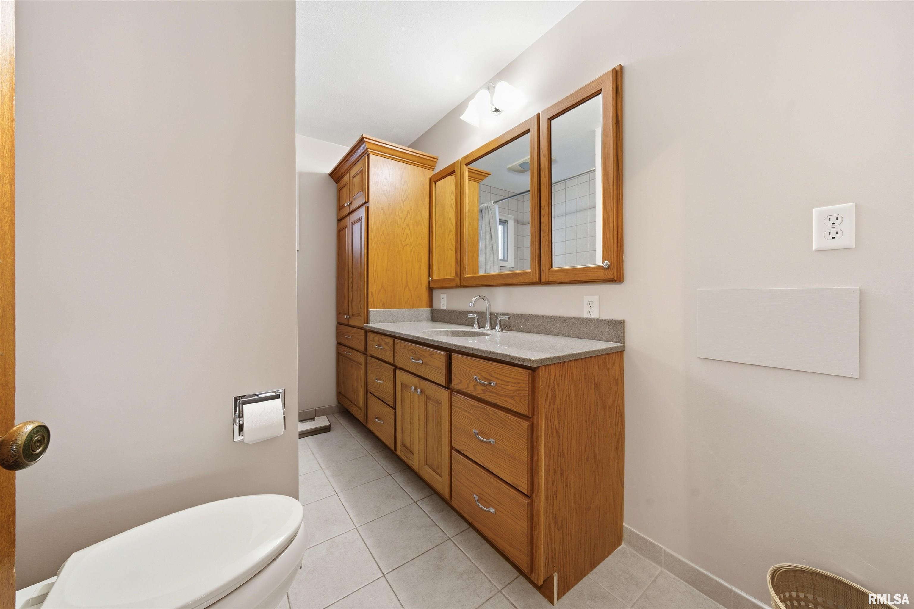 1134 North Wood Road Peoria, IL 61604 - Photo 17 of 35