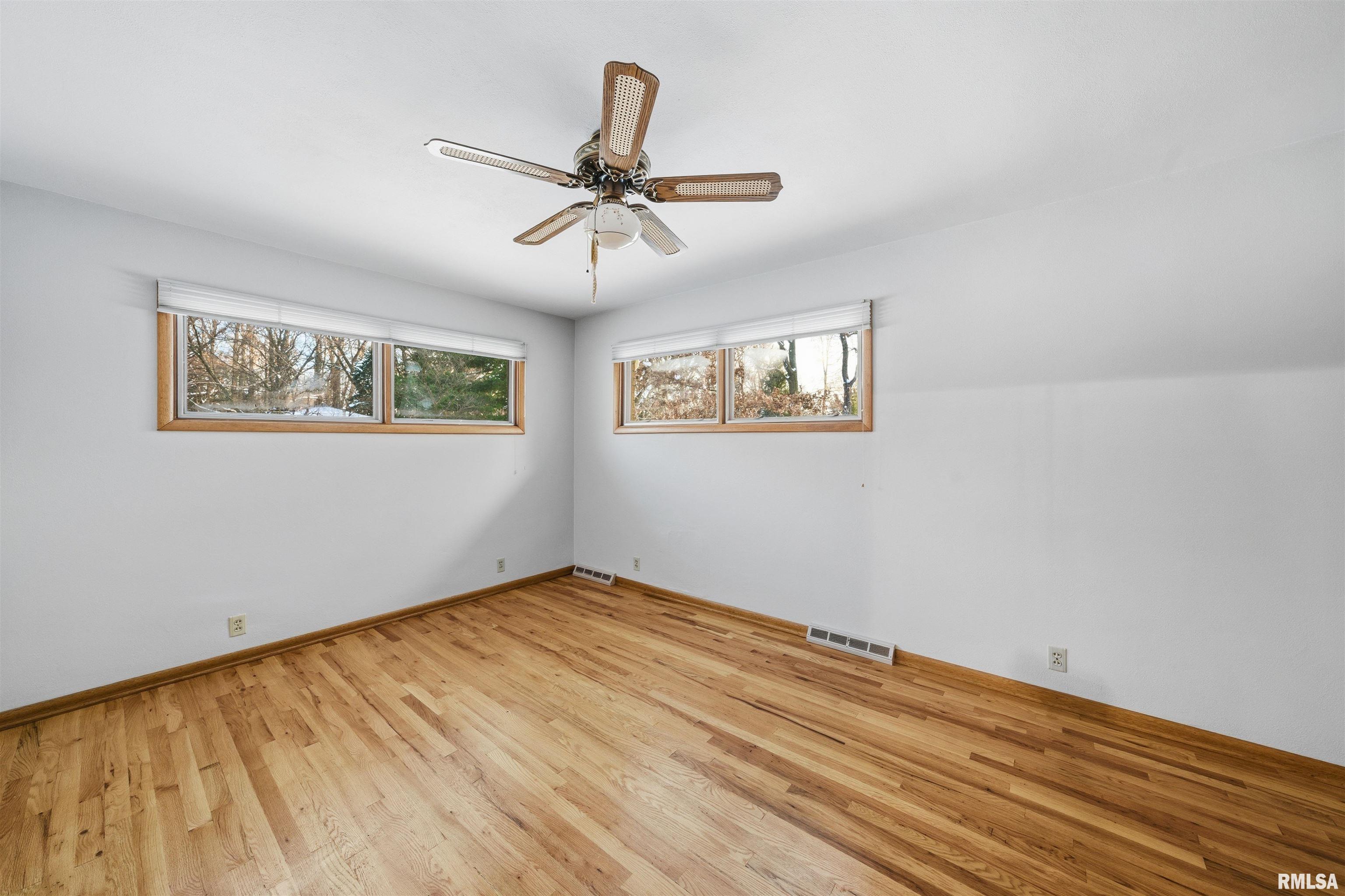 1134 North Wood Road Peoria, IL 61604 - Photo 18 of 35