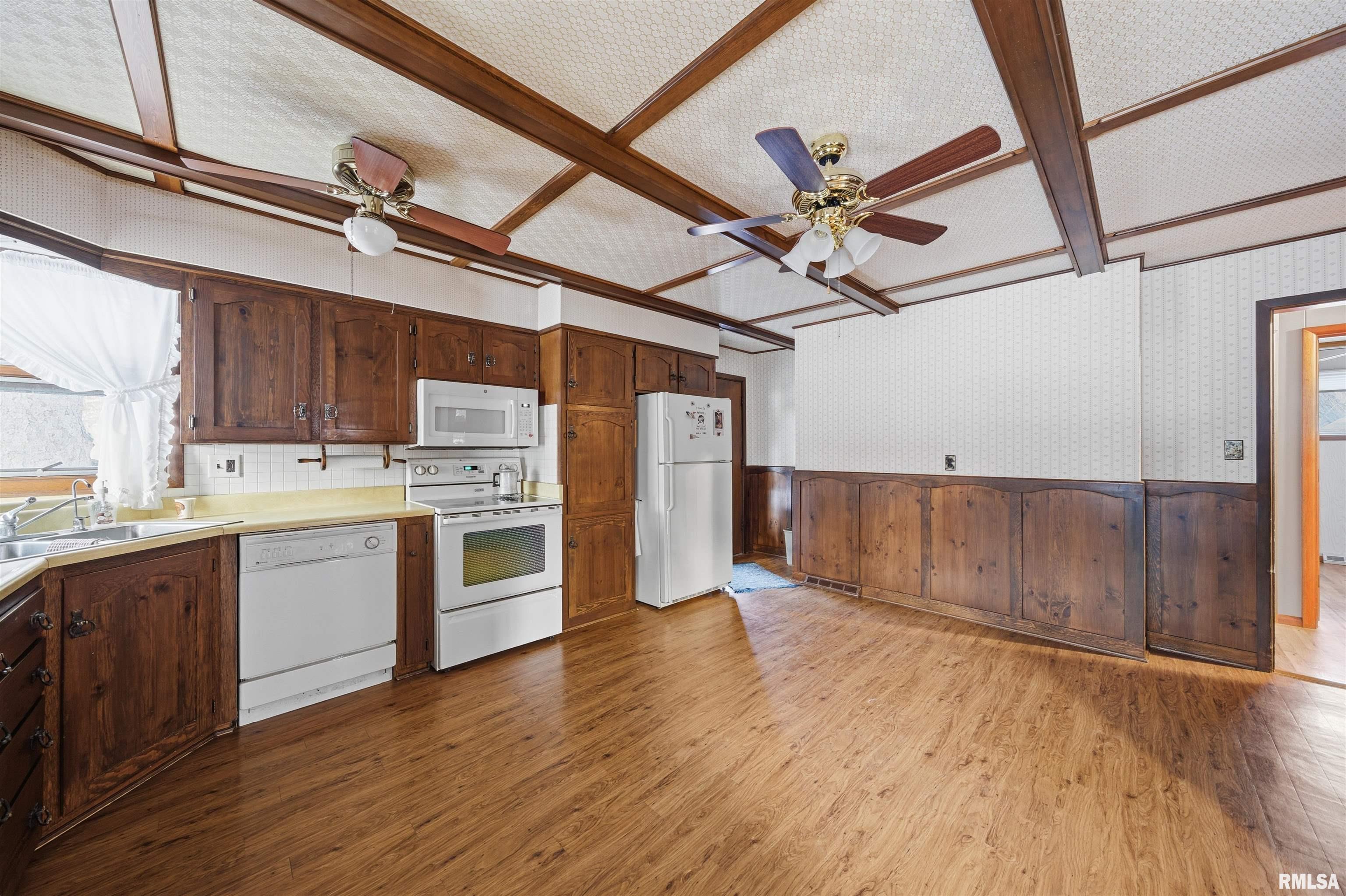 1134 North Wood Road Peoria, IL 61604 - Photo 10 of 35