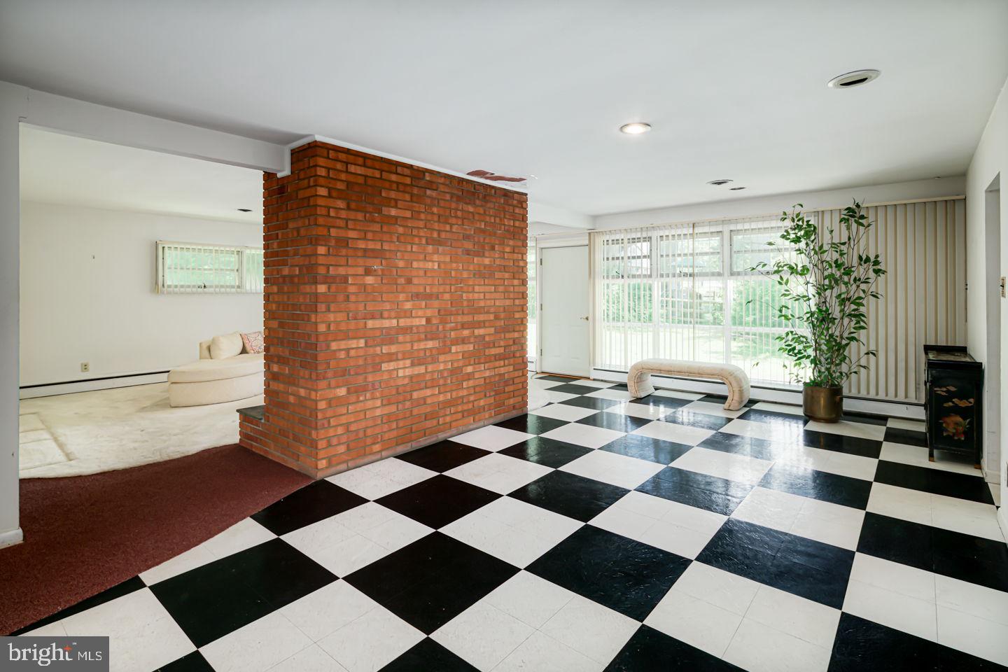 1071 Kingsley Road Jenkintown, PA 19046 - Photo 9 of 18 Gallery Image 9