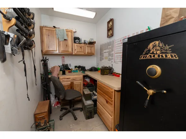 $534,000 | 82678 Shotgun Pass Lane, Christmas Valley, OR 97641