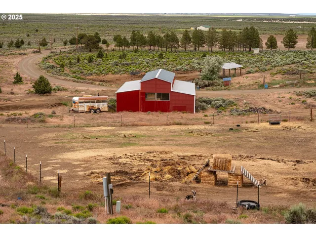 $534,000 | 82678 Shotgun Pass Lane, Silver Lake, OR 97638