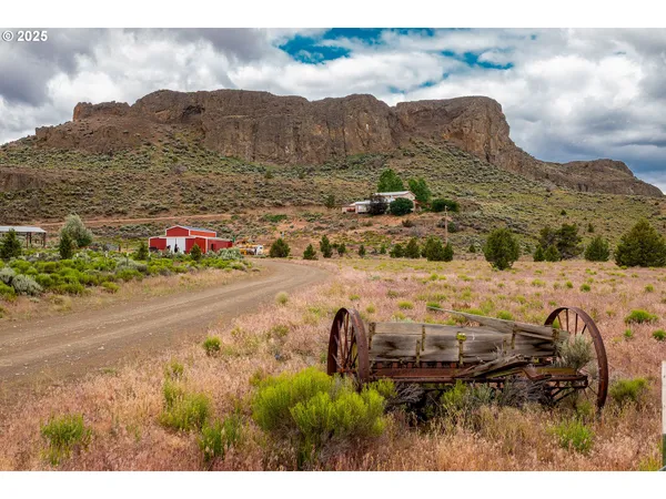 $534,000 | 82678 Shotgun Pass Lane, Christmas Valley, OR 97641