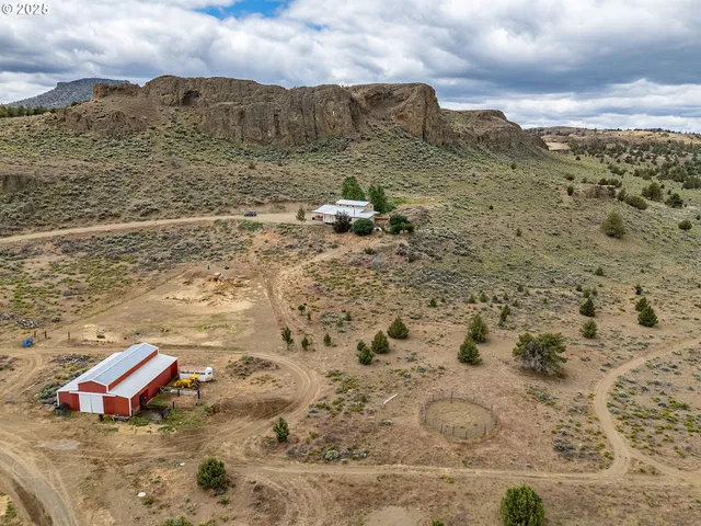 $534,000 | 82678 Shotgun Pass Lane, Silver Lake, OR 97638