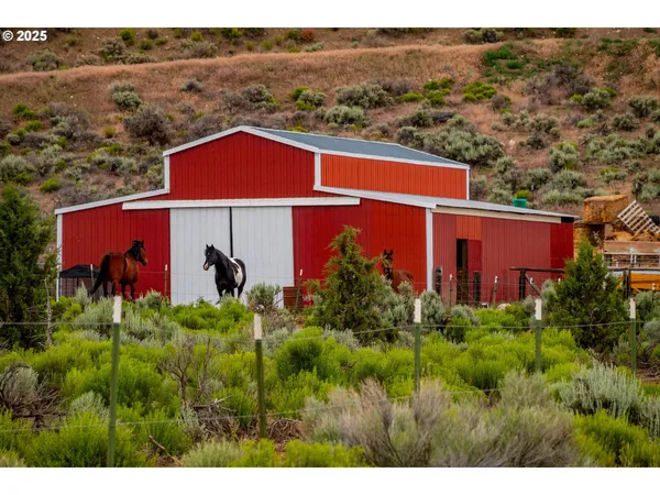 $534,000 | 82678 Shotgun Pass Lane, Christmas Valley, OR 97641