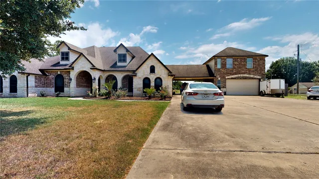 $1,400 | 10602 West Hidden Lake Lane, Richmond, TX 77406