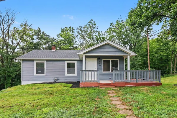 $230,000 | 960 Ridgeview Drive, Florence, KY 41042