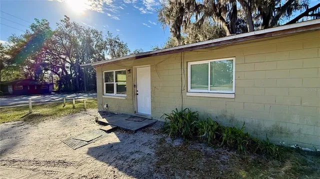 $950 | 400 Peters Street, Wildwood, FL 34785