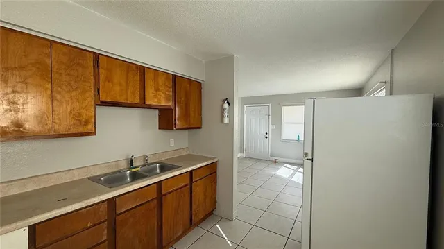 $950 | 400 Peters Street, Wildwood, FL 34785