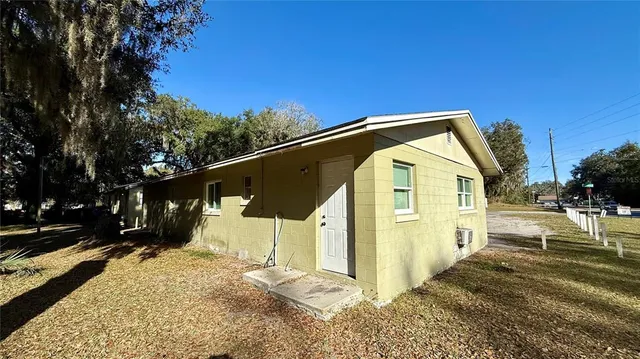 $950 | 400 Peters Street, Wildwood, FL 34785