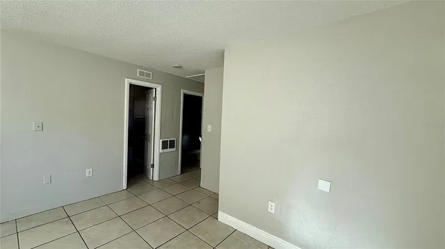 $950 | 400 Peters Street, Wildwood, FL 34785