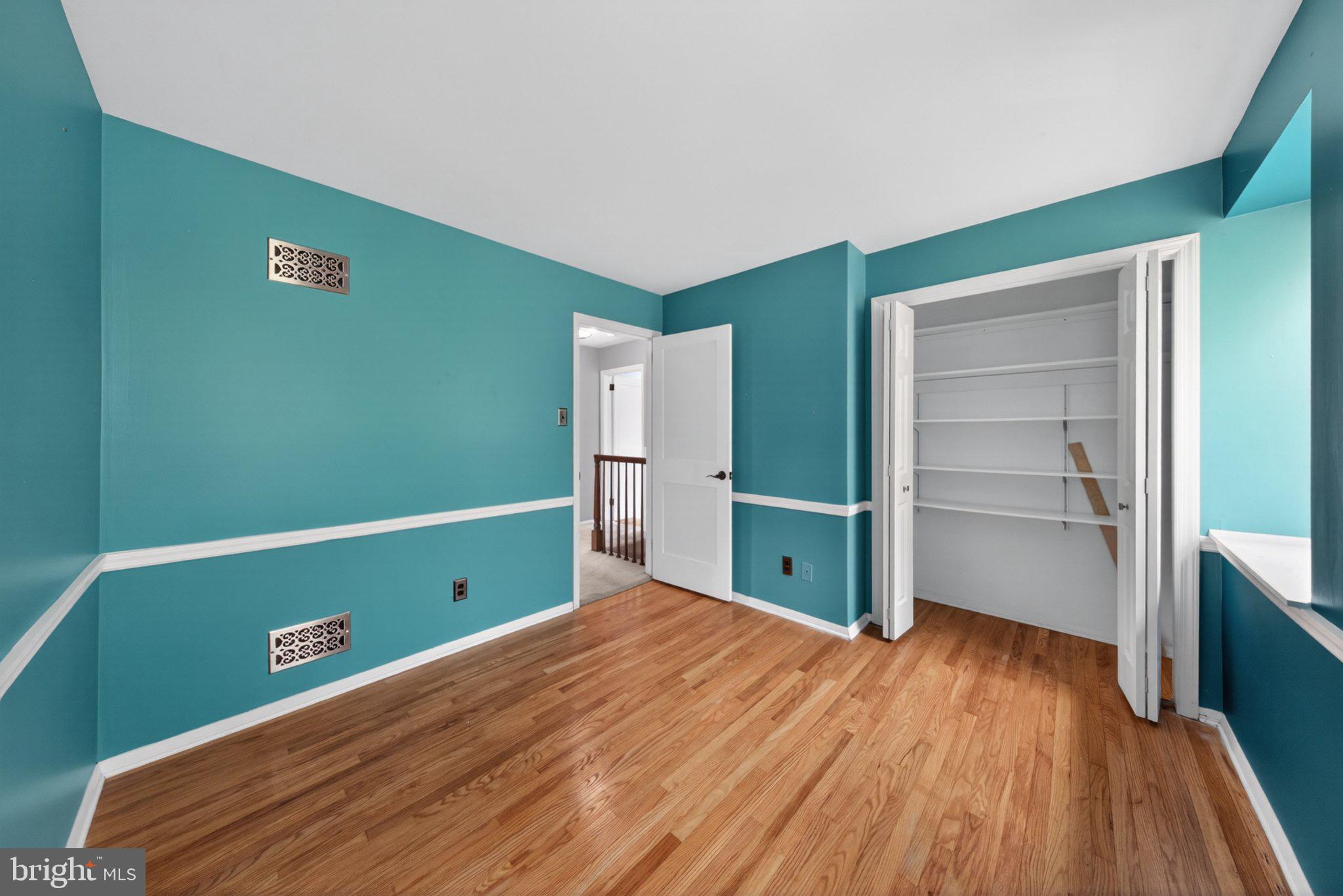 1020 Jeffrey Road Wilmington, DE 19810 - Photo 64 of 108 Vibrant teal walls invite creativity.